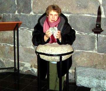МИЛЛА СИНИЯРВИ В МЕСТНОМ УНИВЕРСИТЕТЕ (ФИНЛЯНДИЯ), 2004 ГОД