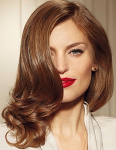 Модельные женские прически 2012 для длинных волос