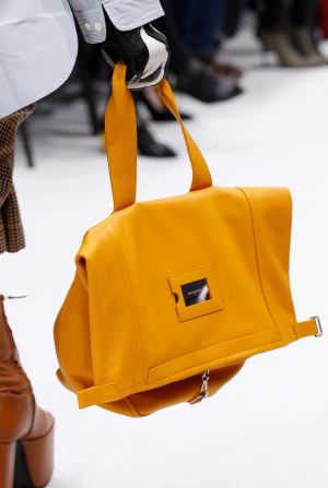 Складная брендовая сумка-мешок желтого цвета
