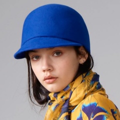 Осенняя мода 2018: вязаные шапки, береты, шляпы с модных показов - 93 фото