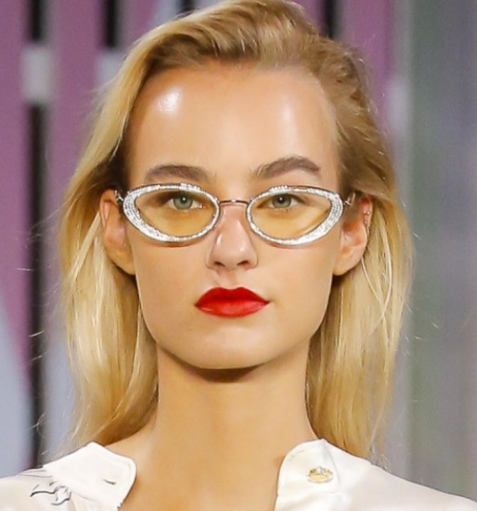 женские очки с серебяной оправой