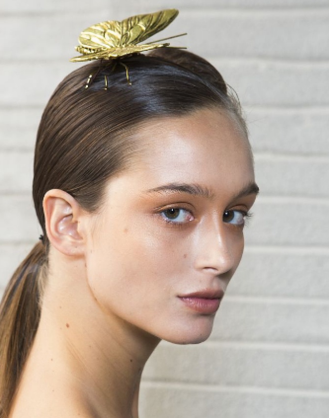 золотая бабочка - модный аксессуар для волос от Antonio Marras