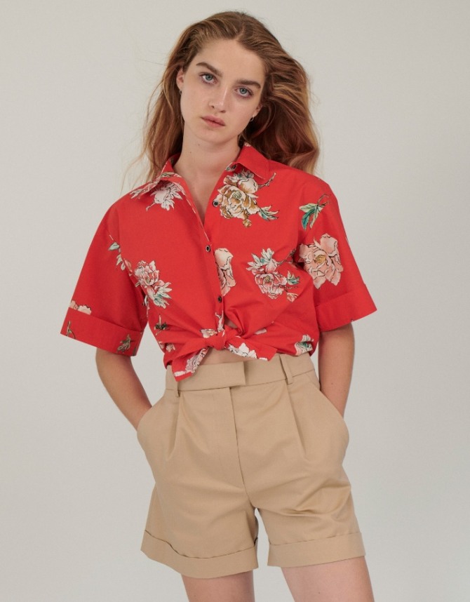 красная летняя блузка-рубашка 2019 с шортами