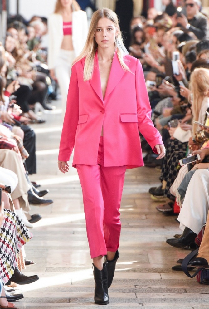 костюм оверсайз для полной фигуры цвет розовый с брюками