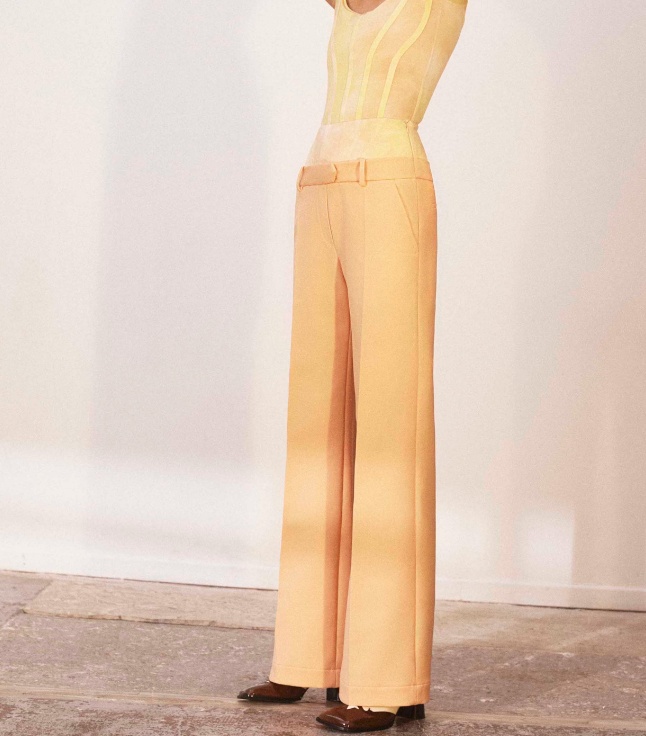 женские брюки с заниженной талией апельсинового цвета