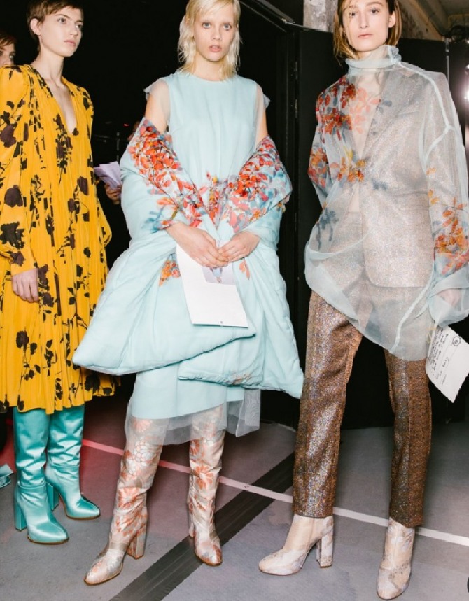 фото брендовых женских сапог с модных показов осень-зима 2019-2020