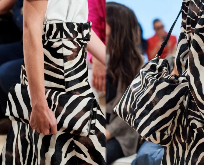 сумки весна-лето 2020 года с принтом зебра от модного дома Tod’s