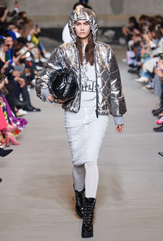 демисезонная одежда из металлизированных тканей, серебристые женские куртки 2021 года с модных показов, бренд Iceberg