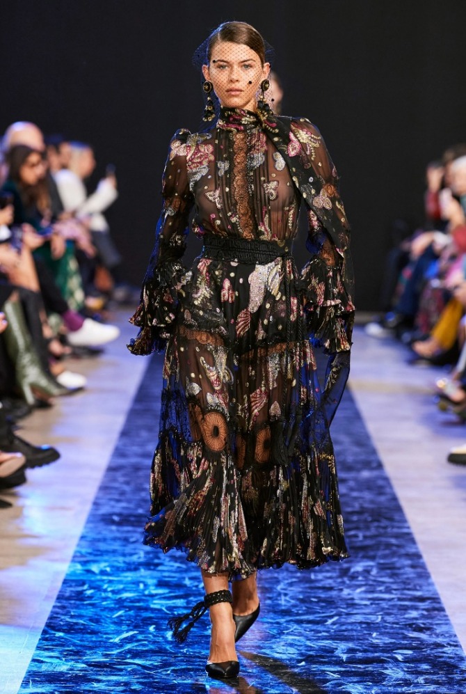 какое платье надеть на юбилей 50, 60, 65 лет женщине взрослого возраста в 2020 2021 год - мода от Elie Saab