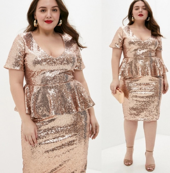 вечернее платье золотой металлик с баской на полной девушке - мода 2021 года