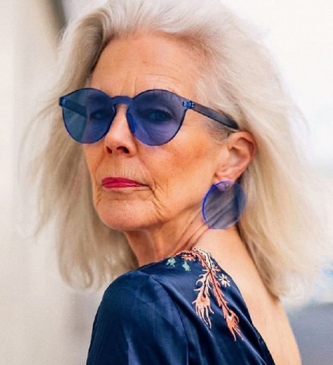 стильные образы для женщин семидесятилетнего возраста с омолаживающими прическами