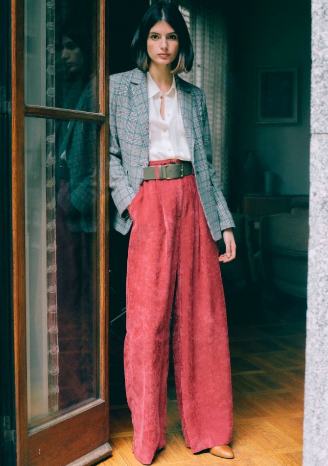 деловой образ с красными брюками - офисная мода для девушек осень-зима 2021-2022