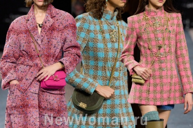 мода на женское пальто 2023 года, тренды от бренда Шанель на весну 2023