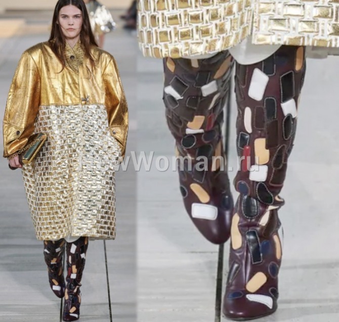женские сапоги коричневого цвета с мозаичным принтом - из коллекции 2023 года от бренда Louis Vuitton (Франция)