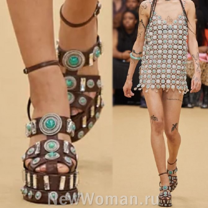 вечерняя модная обувь 2024 года от модного дома Roberto Cavalli (Италия) FALL 2023 READY-TO-WEAR - босоножки с каменьями
