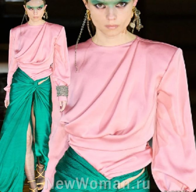 вечерняя мода на женские блузки 2024 года, с чем носить и сочетать розовую блузку - с юбкой зеленого цвета