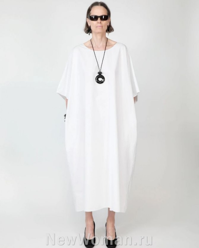 летняя мода 2024 для пожилых женщин, свободное платье миди с рукавами ниже локтя и овальным вырезом горловины