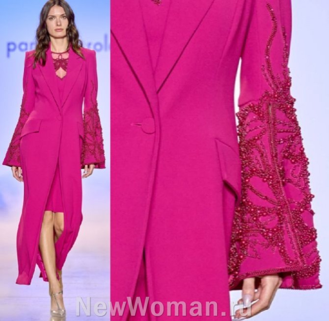 женское пальто ярко-розового цвета для особого случая - с вышивкой бисером на рукавах