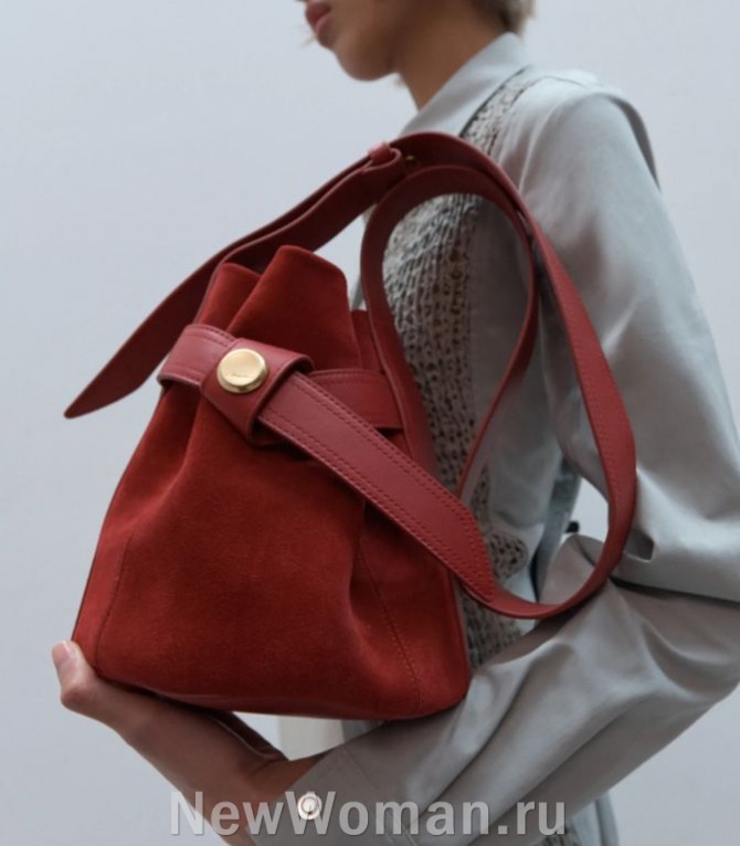 женская сумка-мешок 2024 из замши и кожи кирпичного цвета