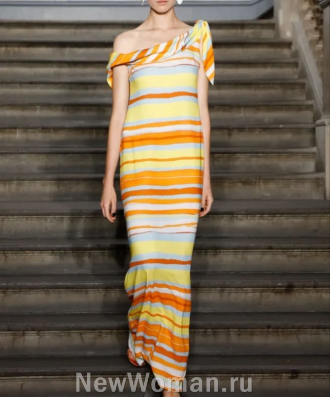 шелковое платье макси, летнее платье прямого узкого силуэта с цветными поперечными полосами, асимметрия