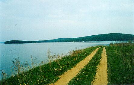 Иркутское водохранилище.