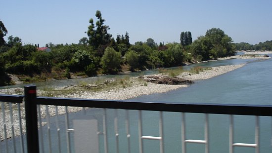 Мост через речку Бзыбь. Абхазия