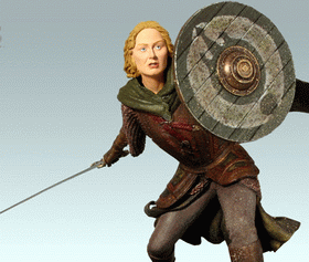 средневековая женщина со сшитом и мечом