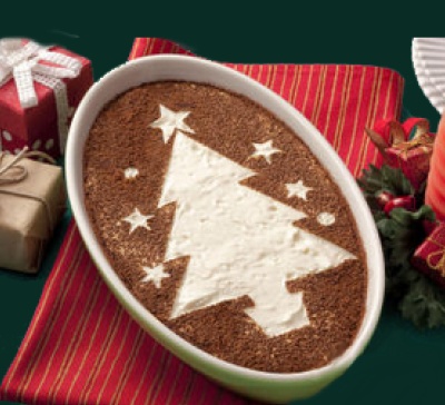 новогоднее оформление вазы с мороженым - елочка и звезды из какао-порошка или шоколада