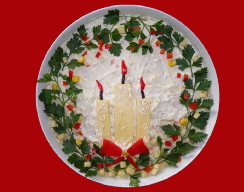 Идеи оформления новогодних блюд - свечи из сыра