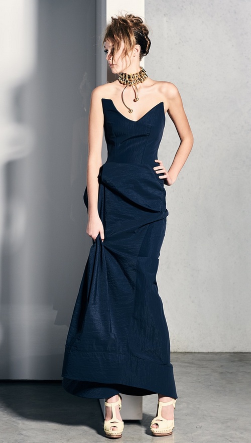 темно-синее корсетное платье