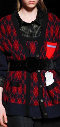 модный кардиган 2017 на пуговицах с клетчатым черно-красным принтом