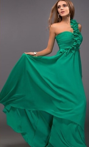 зеленое платье макси на одно плечо