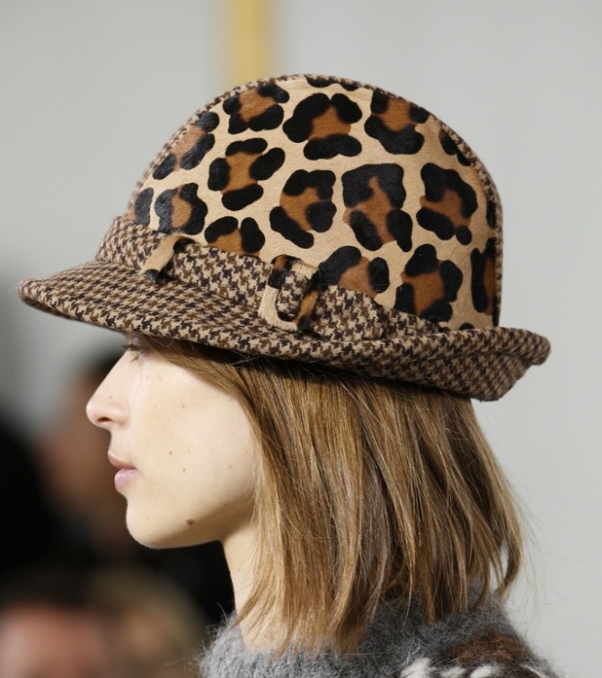 модная шляпа от дизайнерского дома Michael Kors - с замшевой тульей