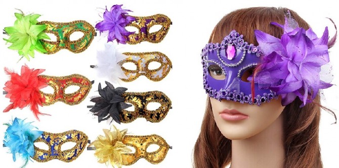 что подарить девушке на новый год - Карнавальную маску под цвет новогоднего платья