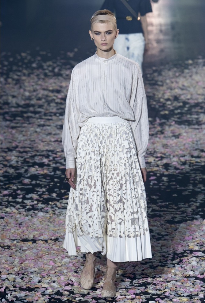 белая летняя юбка из кружевного полотна