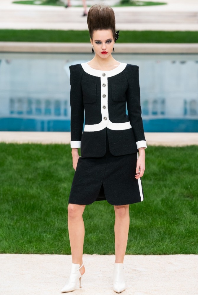 образец безупречного стиля от Chanel - костюм в черно-белой гамме