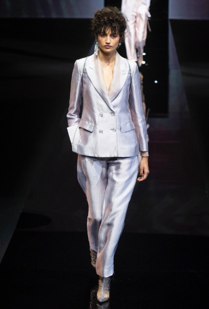 Giorgio Armani костюм из серебристой ткани