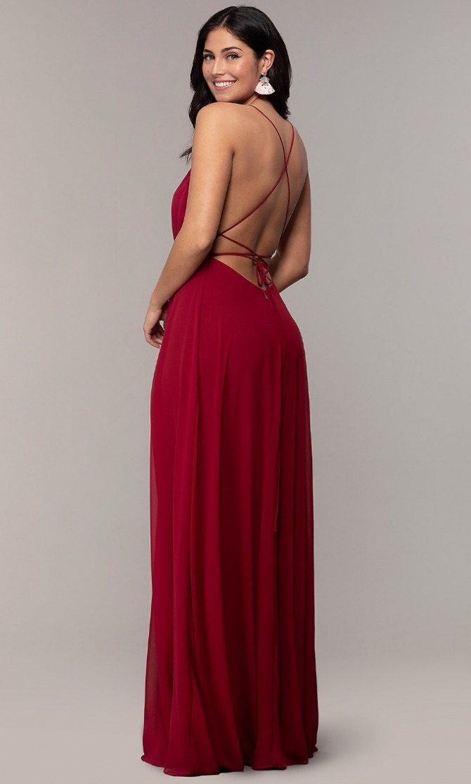 темно-красное вечернее платье с полностью открытой спиной