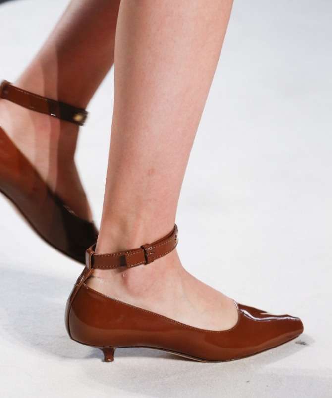 модные женские туфли с маленьким каблучком 3 см