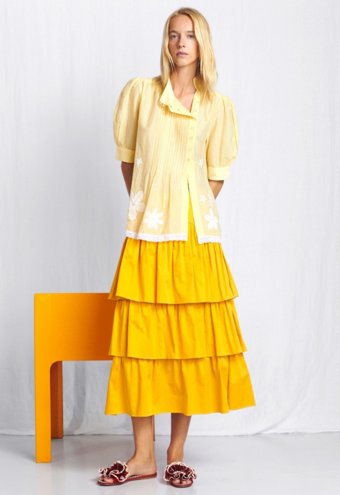 летняя желтая блузка с оригинальной боковой вертикальной застежкой
