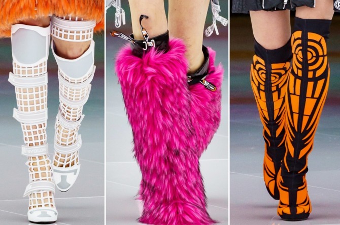 Модные женские зимние сапоги 2020 от модного дома Byblos - тренды: спорт-шик, мех поверх кожи, яркий геометрический принт на черном фоне