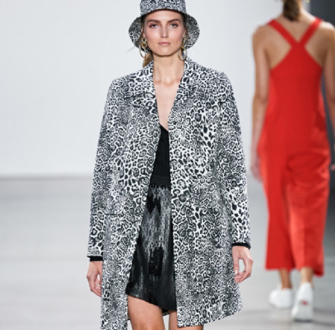 весенний модный женский плащ 2020 года с черно-серым леопардовым принтом