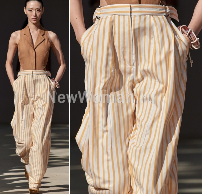 летние брюки в желто-белую полоску с коричневым топом - прямого широкого кроя, из коллекции весна-лето 2020 Salvatore Ferragamo