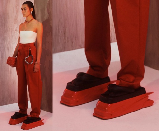 обувная уличная мода весна-лето 2020 - вьетнамки на высокой пластиковой красной платформе от бренда Ambush