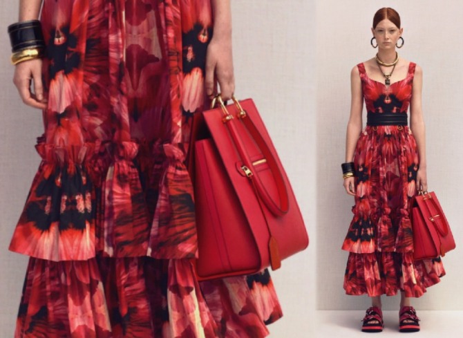 образ с красной сумкой и летним платьем 2020 от Alexander McQueen