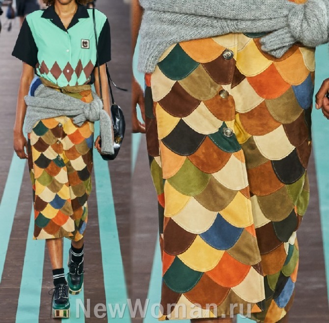 с чем носить и сочетать юбку-карандаш на пуговицах в лоскутной технике пэчворк от модного дома Miu Miu летом 2020 года