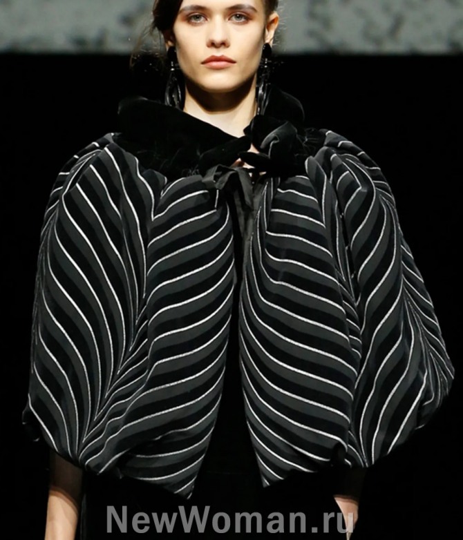 жакет-болеро с полосами волнистой формы от бренда Giorgio Armani