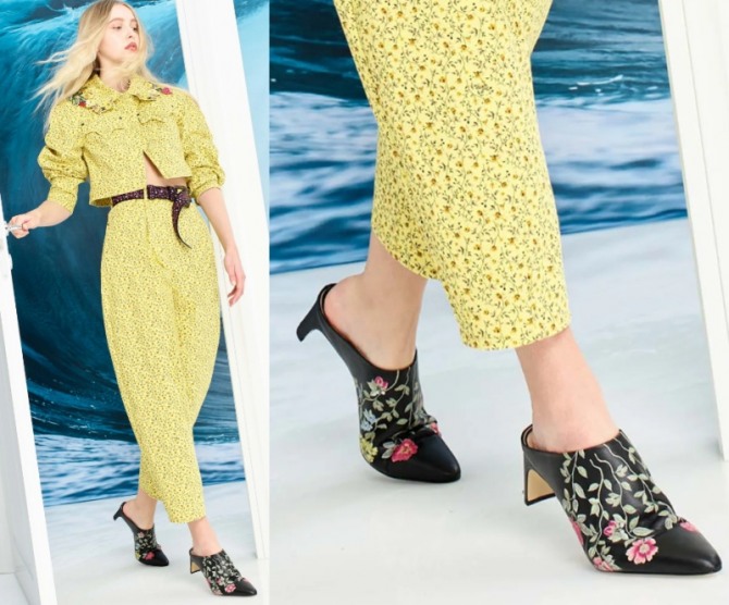 тенденции в летней обуви 2021 года: красивые черные мюли с цветочным рисунком и каблуком в виде тонкого полукруга