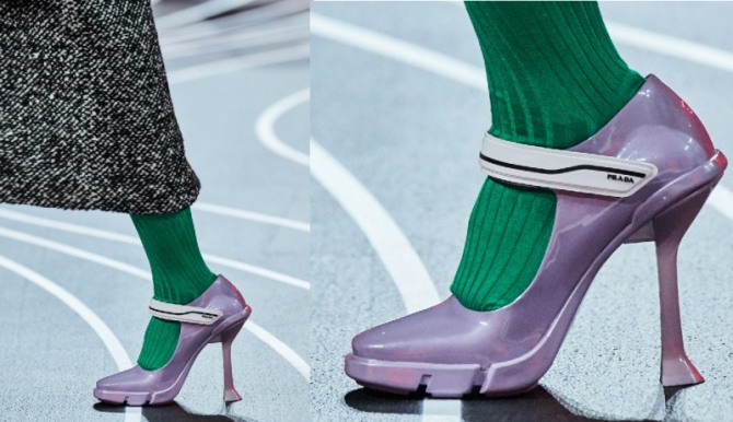 модные туфли 2021 года сиреневого цвета от бренда Prada