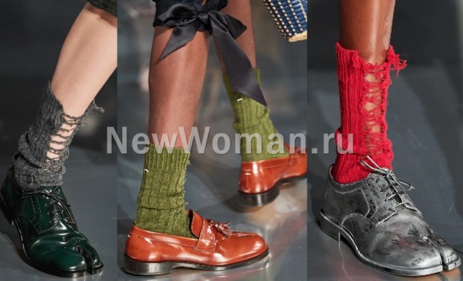 модные туфли для женщин сезона 2021 - с расщепленным мысом, в мужском стиле, подиум Maison Margiela